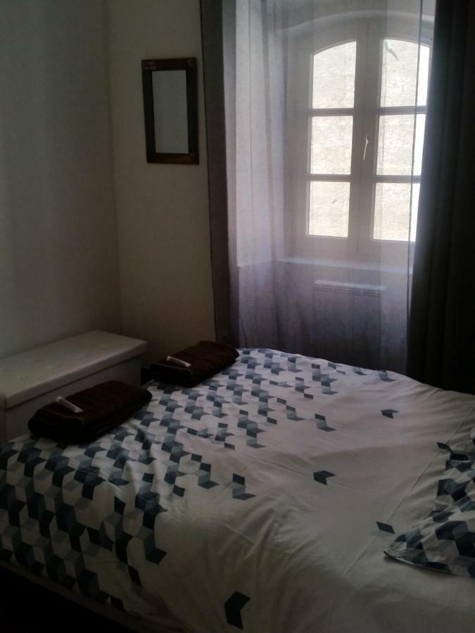 Le Coin Salonais Apartment *